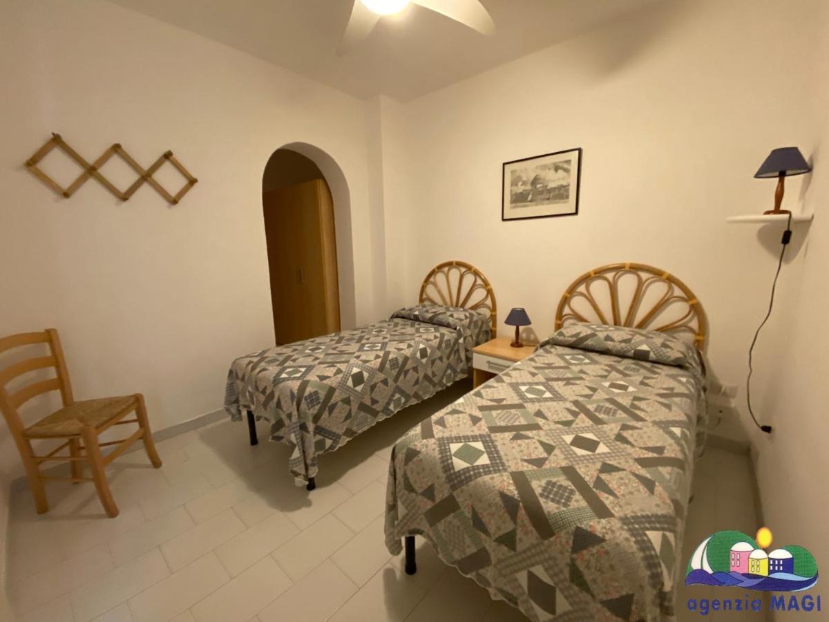 Magi - Appartamenti Maga Circe Ponza Exterior photo